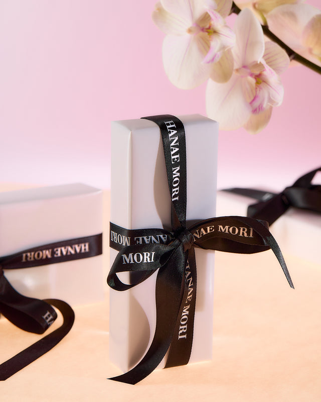 Hanae Mori Parfums gift wrapping mothers day2026