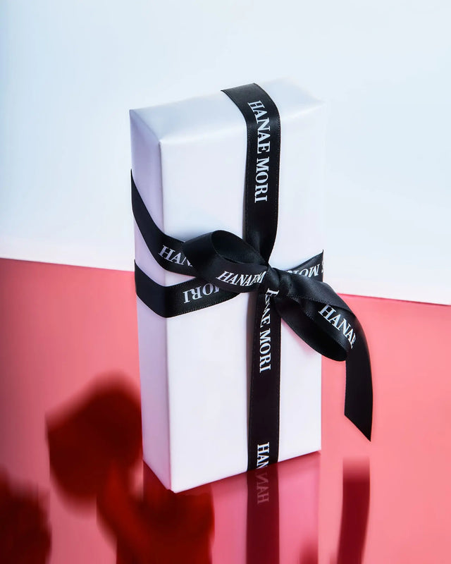 Parfums Hanae Mori gift black ribbon